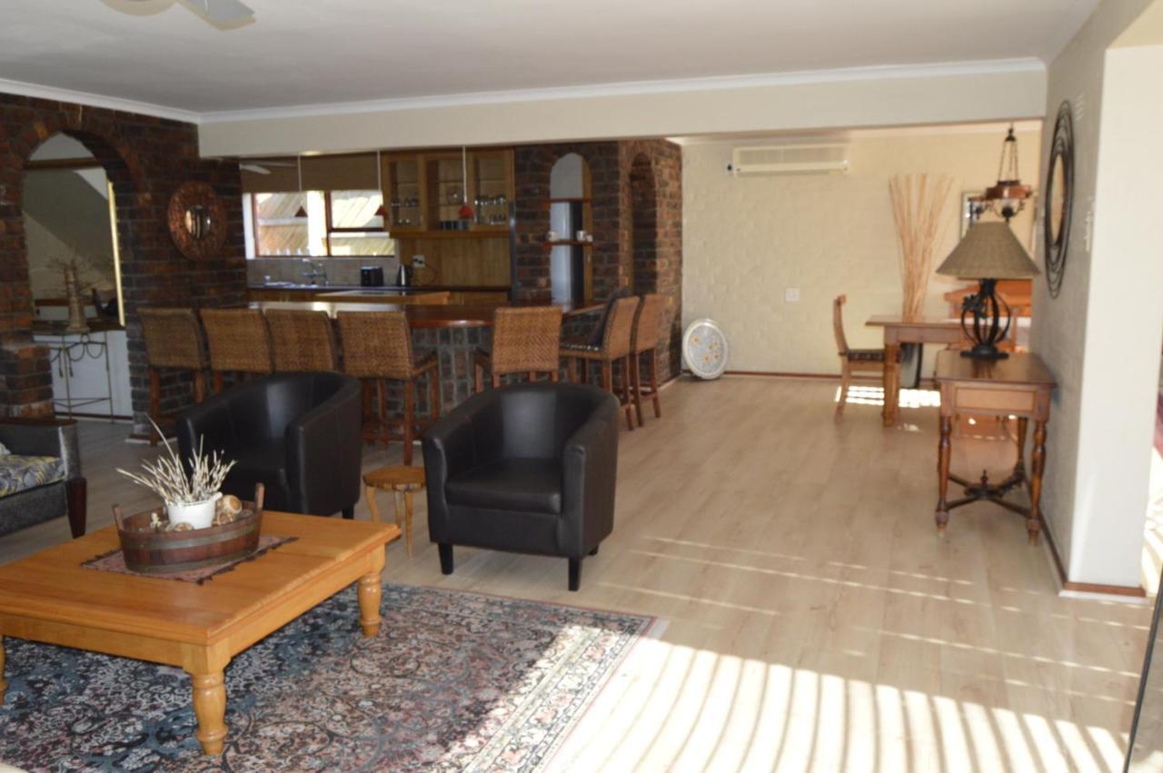 Harbourview Self Catering Apartamento Gordonʼs Bay Exterior foto